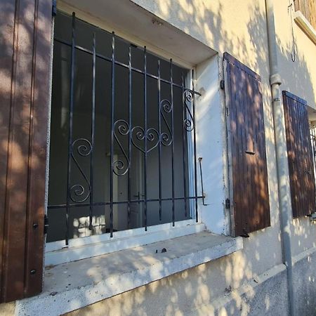 Les Lilas Мариньян Экстерьер фото